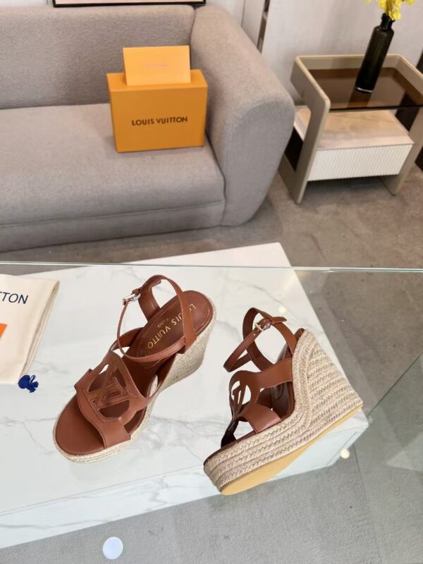 2025 LOUIS VUITTON PLATFORM SANDALS